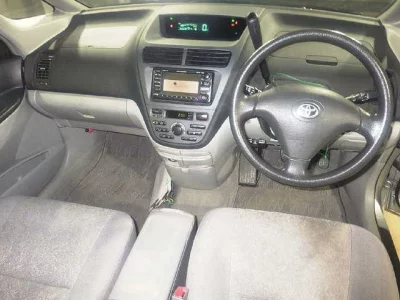 Toyota OPA  с аукциона в Японии