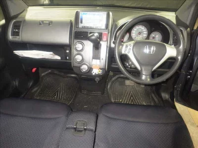 Honda Mobilio Spike