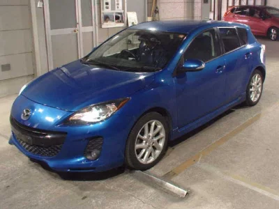 Mazda AXELA  с аукциона в Японии