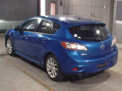 Mazda AXELA  с аукциона в Японии