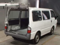 Mazda BONGO VAN лот № 8282 оценка 3.5  с аукциона в Японии 4
