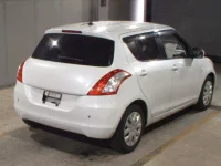 Suzuki SWIFT лот № 8047 оценка 3  с аукциона в Японии 4