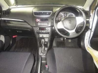 Suzuki SWIFT лот № 8047 оценка 3  с аукциона в Японии 2