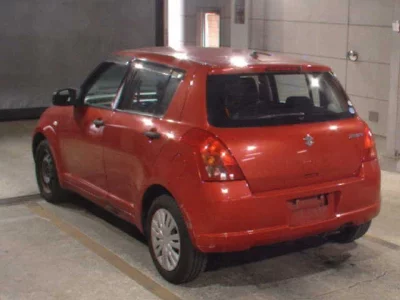 Suzuki SWIFT  с аукциона в Японии