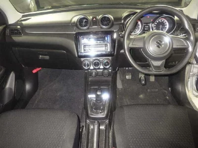 Suzuki SWIFT  с аукциона в Японии
