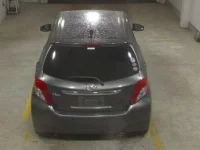 Toyota VITZ лот № 4025 оценка 3  с аукциона в Японии 5