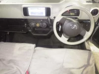 Toyota PASSO лот № 8565 оценка R  с аукциона в Японии 2