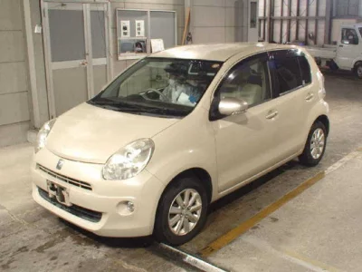 Toyota PASSO  с аукциона в Японии