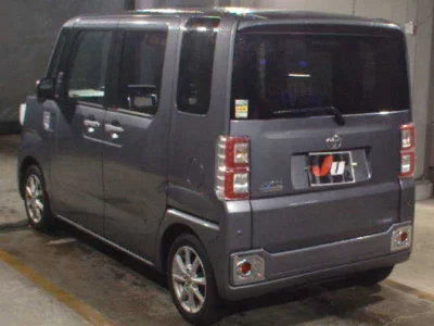 Toyota PIXIS MEGA