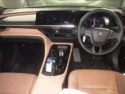 Toyota Crown Sport