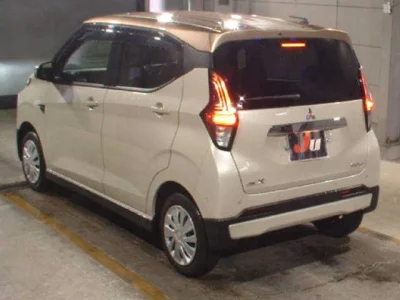 Mitsubishi EK X EV  с аукциона в Японии