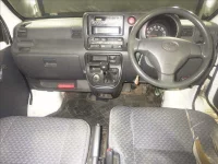 Toyota PIXIS VAN лот № 8832 оценка R  с аукциона в Японии 2