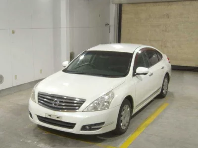 Nissan TEANA