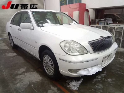 Toyota BREVIS  с аукциона в Японии