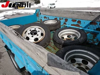 Toyota DYNA  с аукциона в Японии