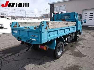 Toyota DYNA  с аукциона в Японии