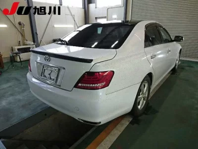 Toyota MARK X  с аукциона в Японии