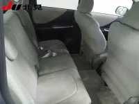 Toyota RACTIS лот № 6709 оценка R  с аукциона в Японии 3