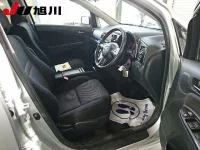Toyota WISH лот № 4304 оценка 3.5  с аукциона в Японии 2