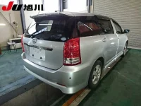 Toyota WISH лот № 4304 оценка 3.5  с аукциона в Японии 1