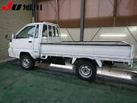 Toyota TOWN ACE TRUCK лот № 4002 оценка 3  с аукциона в Японии 5