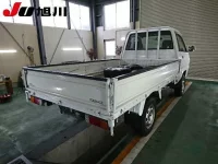 Toyota TOWN ACE TRUCK лот № 4002 оценка 3  с аукциона в Японии 1