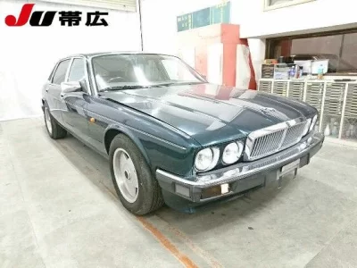Jaguar XJ SERIES  с аукциона в Японии