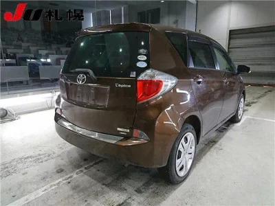 Toyota RACTIS  с аукциона в Японии