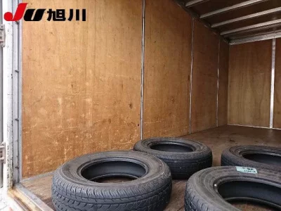 Toyota DYNA  с аукциона в Японии