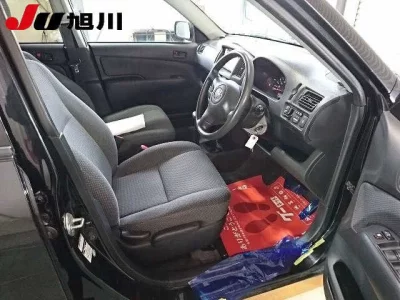 Toyota SUCCEED  с аукциона в Японии