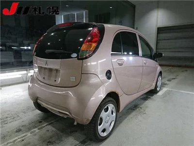 Mitsubishi I
