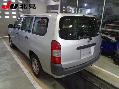 Toyota SUCCEED  с аукциона в Японии