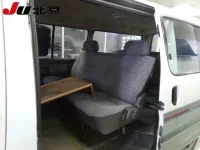 Toyota HIACE VAN лот № 6017 оценка -  с аукциона в Японии 3