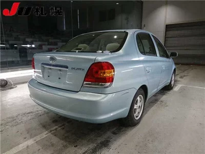 Toyota PLATZ  с аукциона в Японии