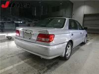 Toyota CARINA лот № 1030 оценка R  с аукциона в Японии 1