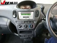 Toyota FUNCARGO лот № 4028 оценка R  с аукциона в Японии 9