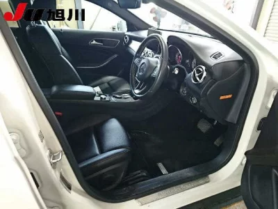 Mercedes-Benz GLA CLASS  с аукциона в Японии