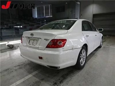 Toyota MARK X  с аукциона в Японии