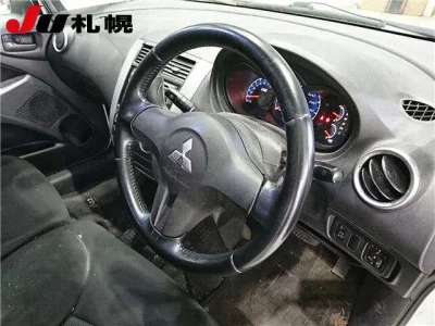 Mitsubishi COLT PLUS  с аукциона в Японии