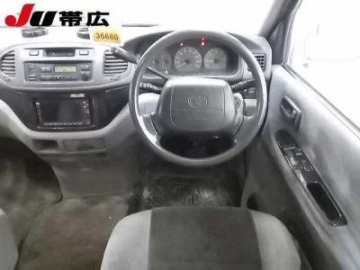 Toyota HIACE REGIUS