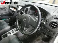 Nissan AD лот № 1051 оценка 3.5  с аукциона в Японии 2