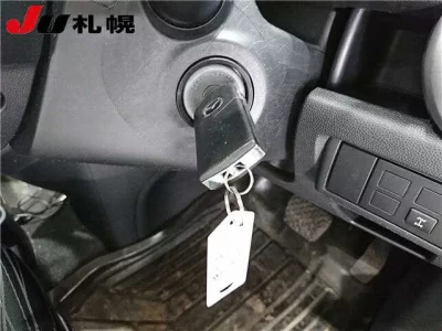 Mazda DEMIO  с аукциона в Японии