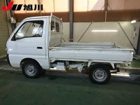 Suzuki CARRY TRUCK лот № 4723 оценка 3  с аукциона в Японии 5