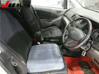 Toyota ISIS лот № 3081 оценка -  с аукциона в Японии 4