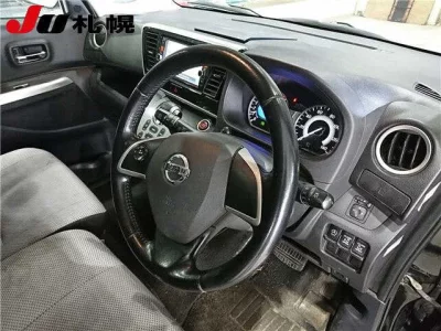 Nissan DAYZ ROOX  с аукциона в Японии