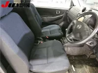 Nissan KIX лот № 3052 оценка -  с аукциона в Японии 4