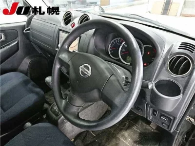 Nissan KIX