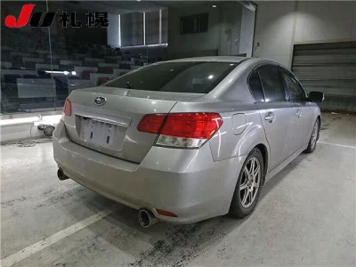 Subaru LEGACY B4  с аукциона в Японии