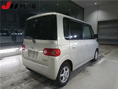 Daihatsu TANTO  с аукциона в Японии