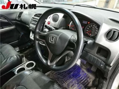 Honda STREAM  с аукциона в Японии